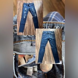 American eagle jeans!